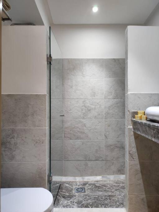 Plein Centre Marrakech, Grand Balcon Filant Appartement Marrakesh Buitenkant foto