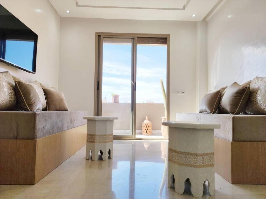 Plein Centre Marrakech, Grand Balcon Filant Appartement Marrakesh Buitenkant foto