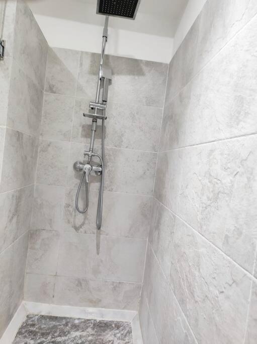 Plein Centre Marrakech, Grand Balcon Filant Appartement Marrakesh Buitenkant foto