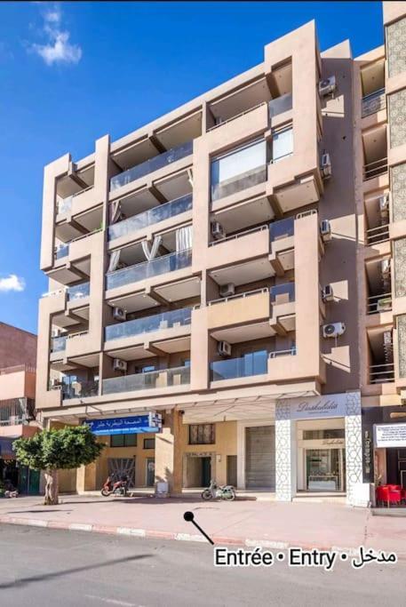 Plein Centre Marrakech, Grand Balcon Filant Appartement Marrakesh Buitenkant foto